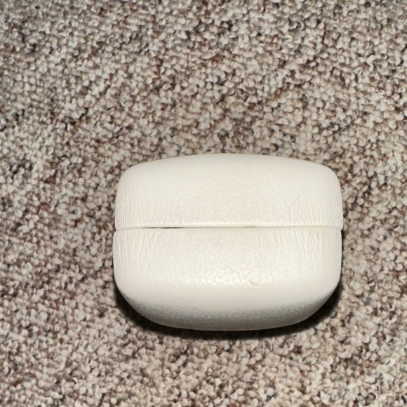 Versace Ivory Eyeglass Case - Picture 5 of 8